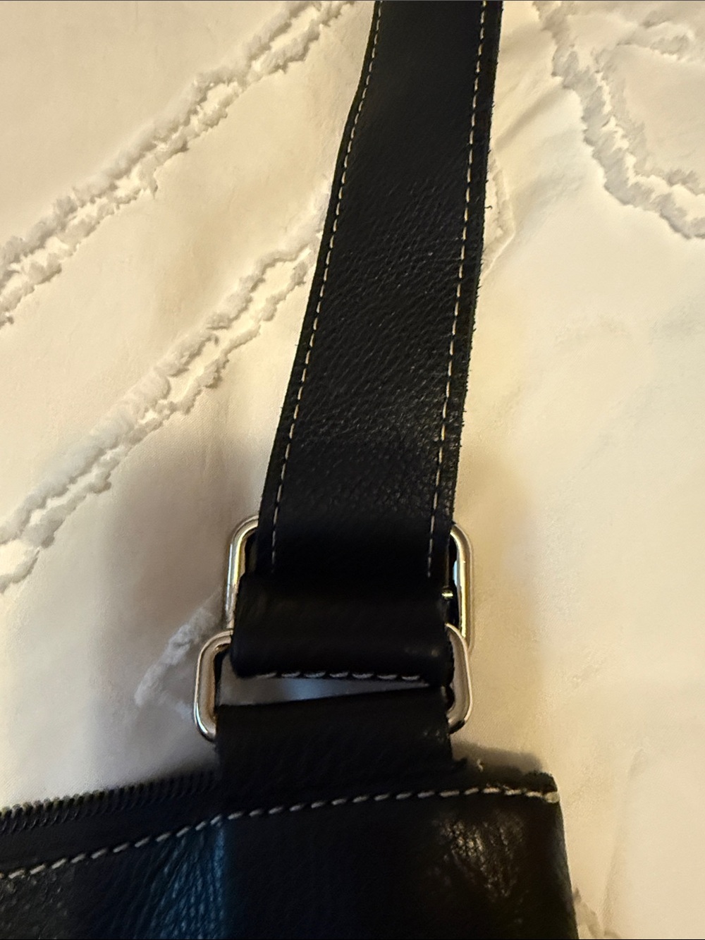 Roots Black Leather Crossbody Bag with Contrast Stitching - Picture 5 of 13